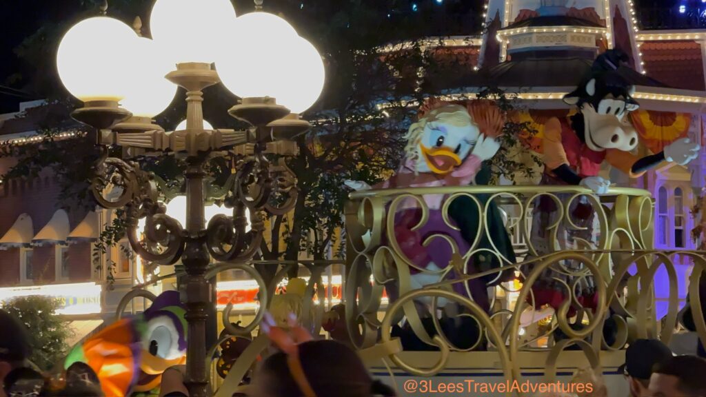 Mickey's "Boo-to-You" Halloween Parade is filled with lots of Fun and Rare Characters, like Minnie, Daisy, and Clarabelle dressed as The Sanderson Sisters.