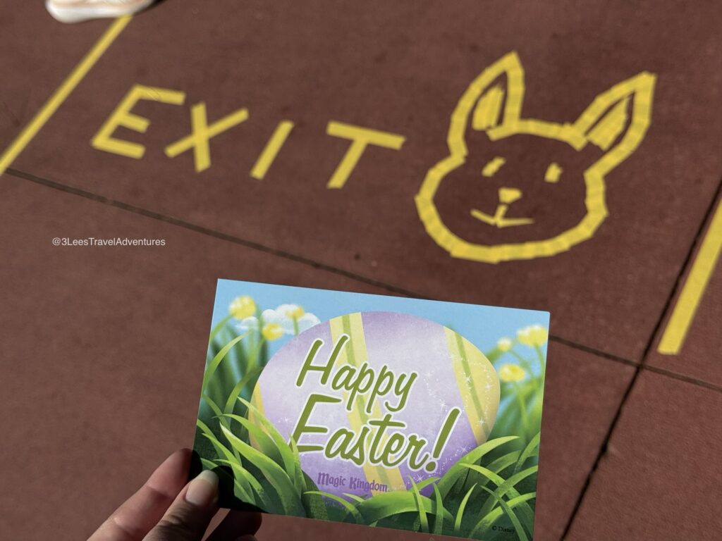 A Talented Magic Kingdom Cast Member treated Guests visiting Mr. and Mrs. Easter Bunny to this Amazing piece of Bunny Artwork.